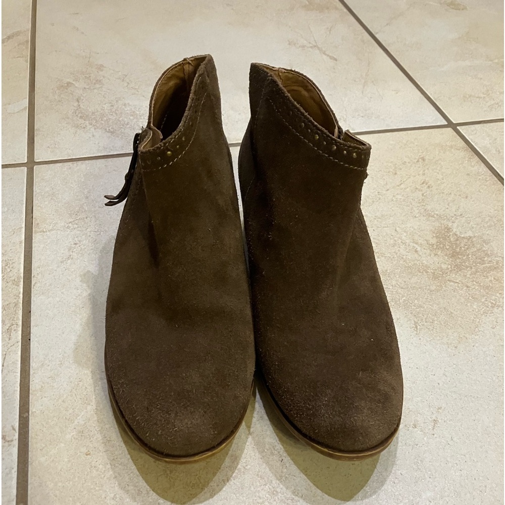 Lucky brand suede ankle bootie